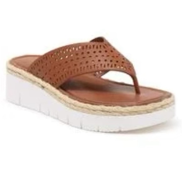 NINE WEST Santo Platform Flip Flop Sandals, Size 7 - Picture 1 of 5